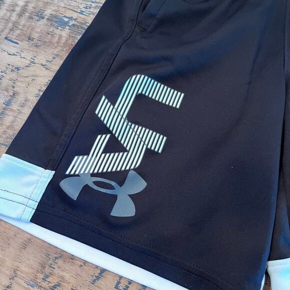 Under Armour Boy's SM Black White Logo Athletic Shorts - Picture 2 of 5